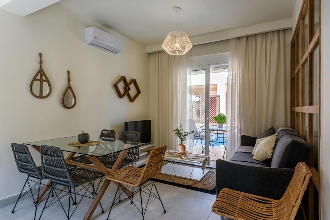 Azure Beach Villas Kissamos Exterior photo