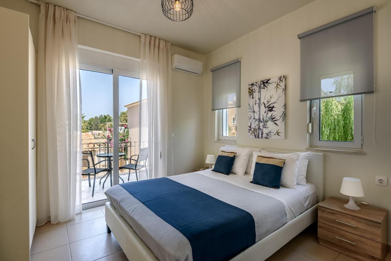 Azure Beach Villas Kissamos Exterior photo