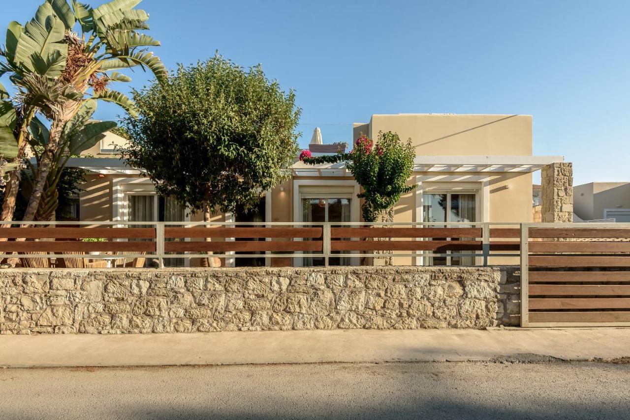 Azure Beach Villas Kissamos Exterior photo