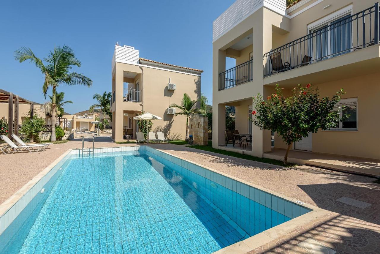 Azure Beach Villas Kissamos Exterior photo
