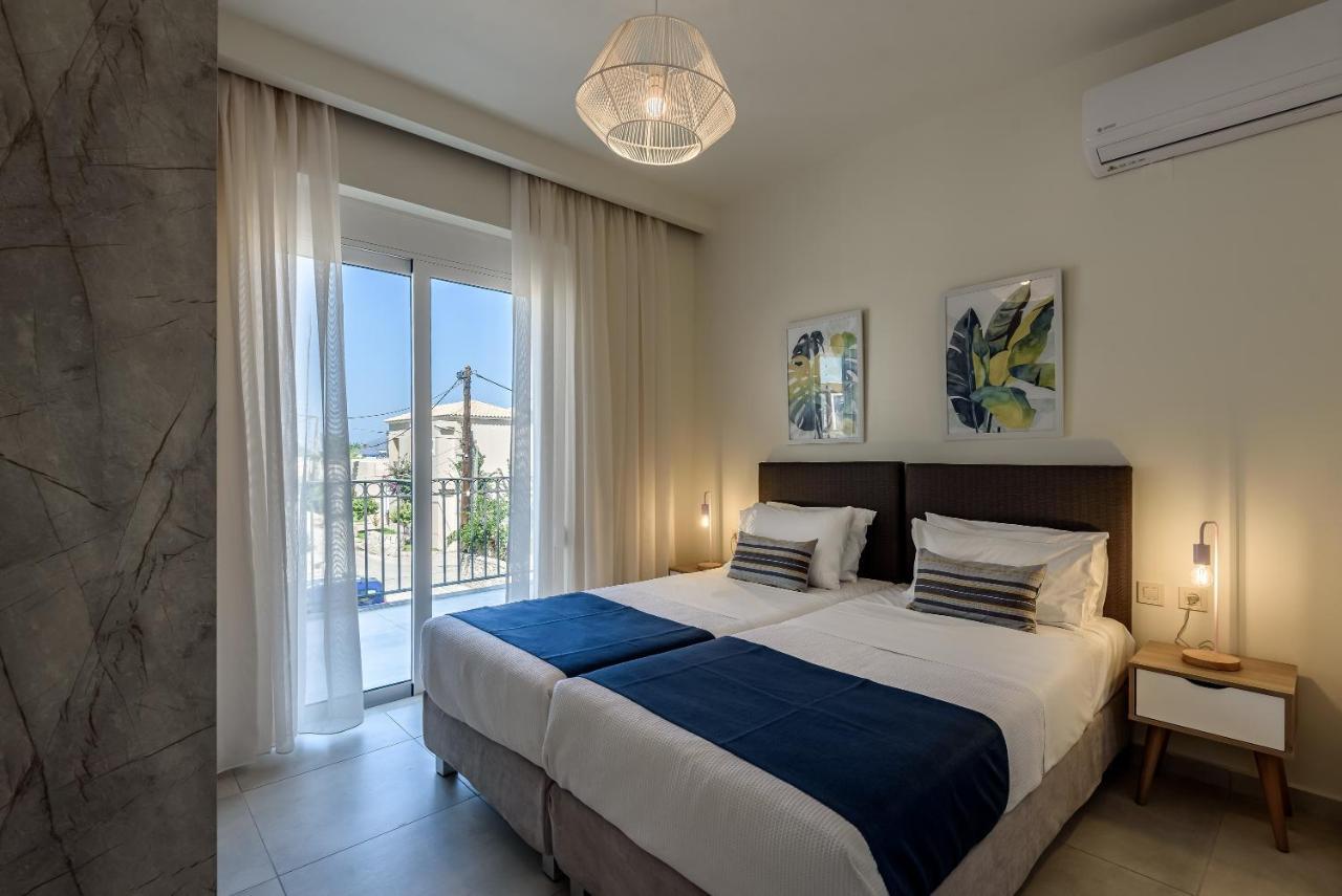 Azure Beach Villas Kissamos Exterior photo