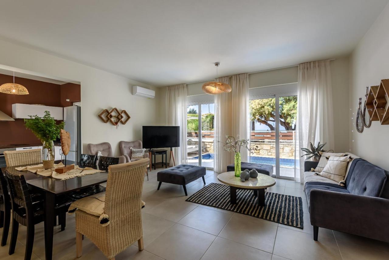 Azure Beach Villas Kissamos Exterior photo